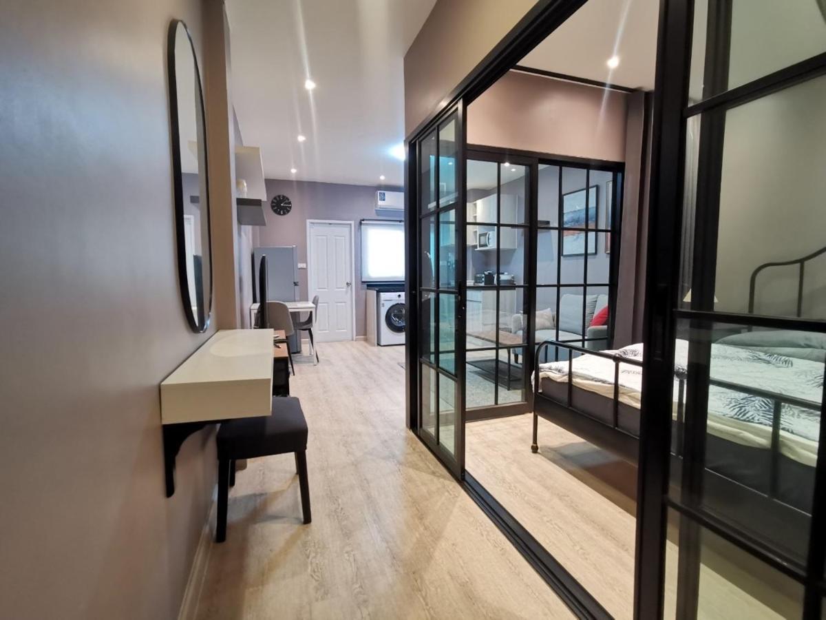 Beb Silom Condolette Бангкок Экстерьер фото