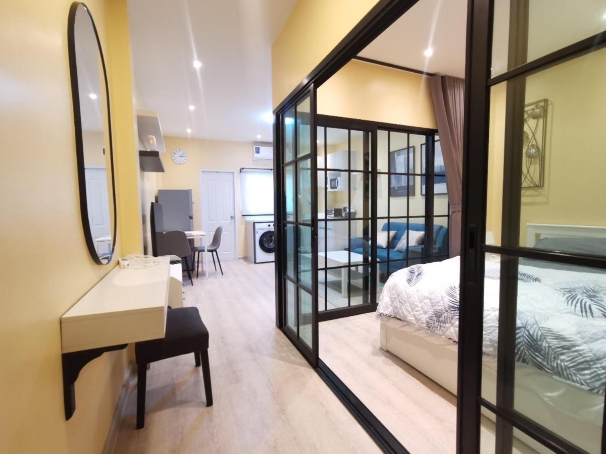 Beb Silom Condolette Бангкок Экстерьер фото